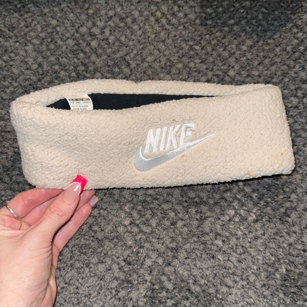 Nike headband